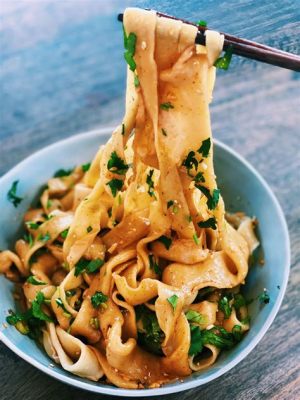  Hand-Pulled Noodles With Spicy Garlic Sauce: Can Umami Flavors Blend Seamlessly With Aromatic Spice Notes?