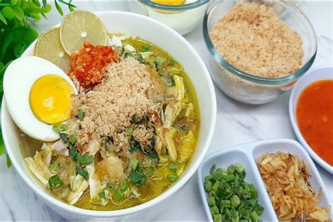  Soto Ayam Lamongan - Discover the Aromatic Spice Infusion and Silky Smooth Broth Nirvana!