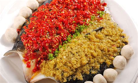  Spicy Steamed Fish Head With Chopped Chili Peppers: Will This Fiery Delight Set Your Taste Buds Ablaze?