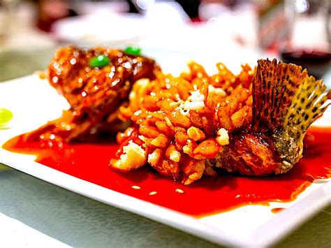   Squirrel-Shaped Mandarin Fish? Sweet and Sour Perfection Awaits!